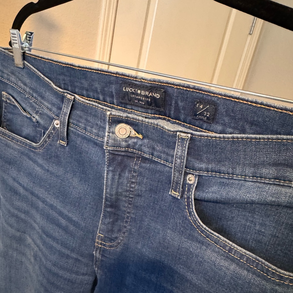 Lucky Brand Blue Ankle & Cropped Jeans